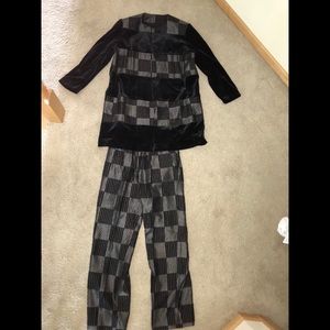 Women’s jacket and pants set